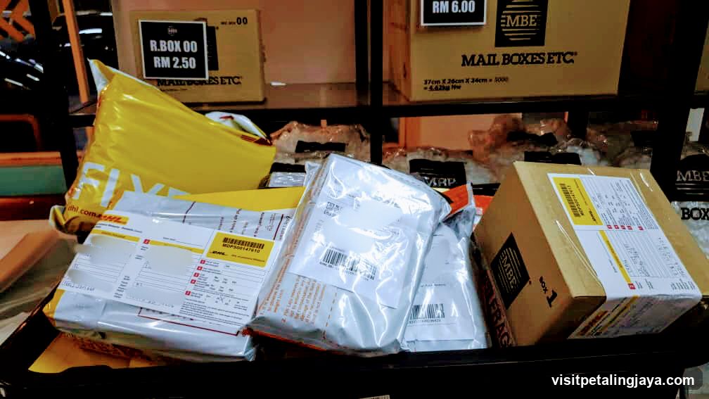 Mail Boxes Etc. Packaging