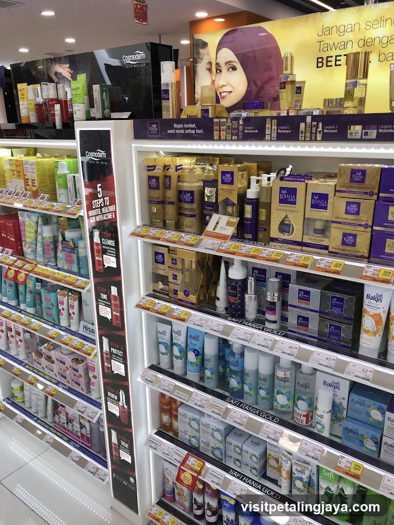Cosmetics Display