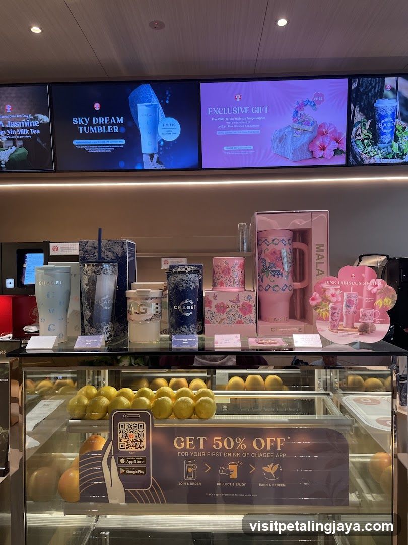 Chagee Store Display