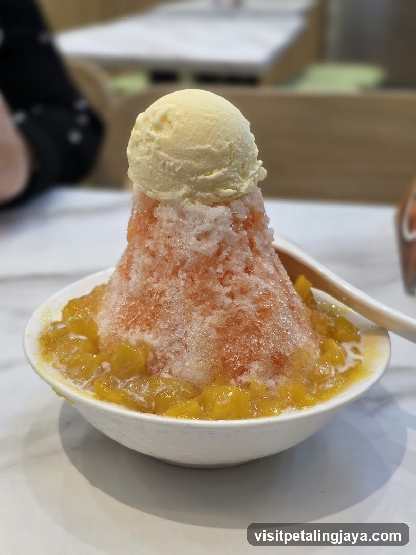 Mango shaved ice with ice cream
