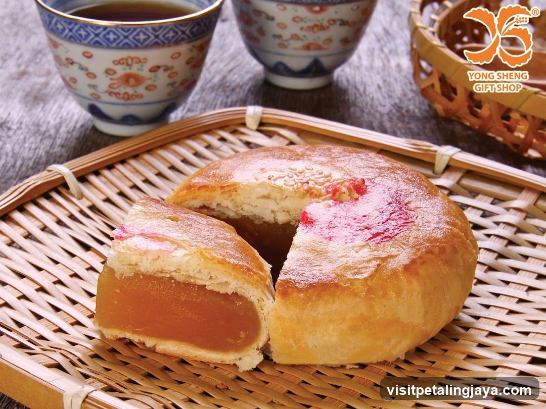 Mooncake with Tea