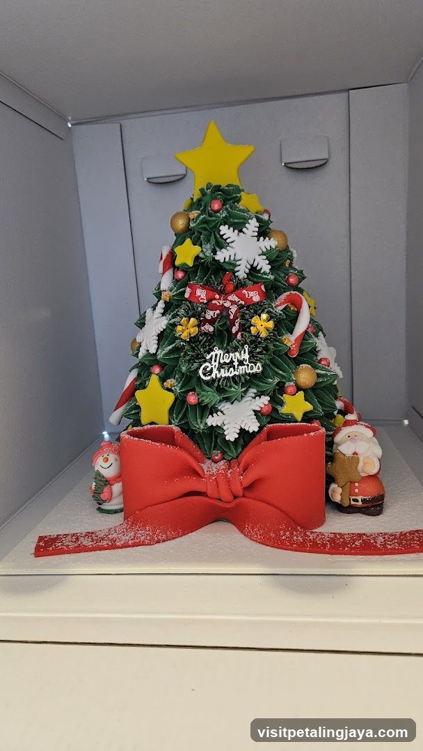 Christmas Tree Cake