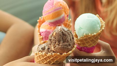 Baskin-Robbins The Curve