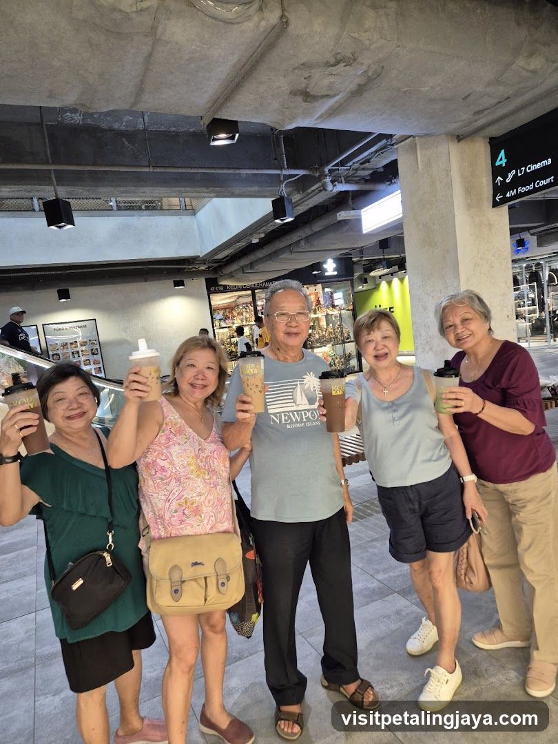Group of people holding drinks