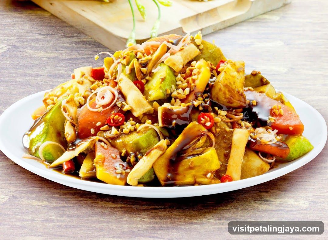 Fruit Salad with Peanuts and Chili