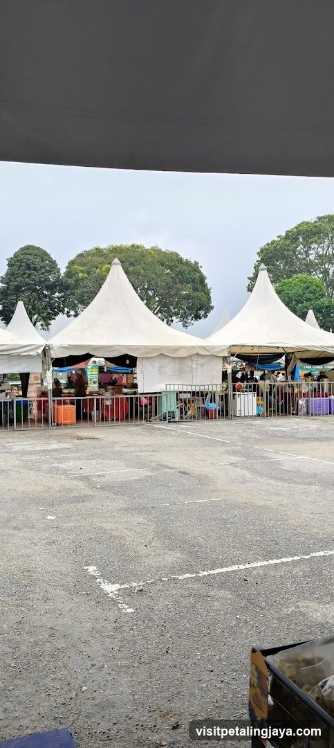 Outdoor Market Stalls