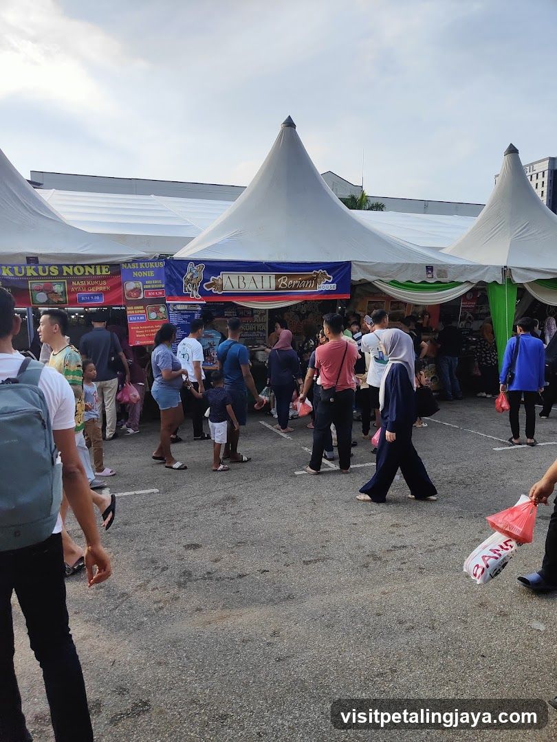 Outdoor Food Stalls