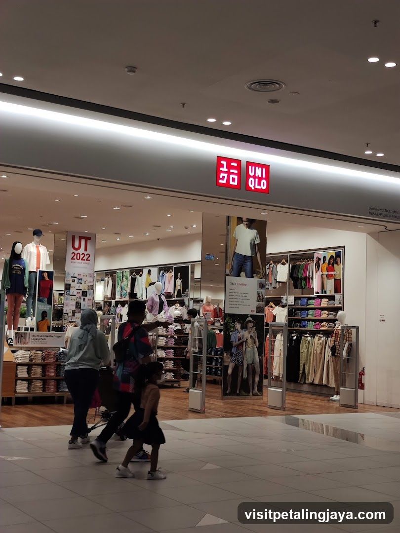 UNIQLO Central i-City