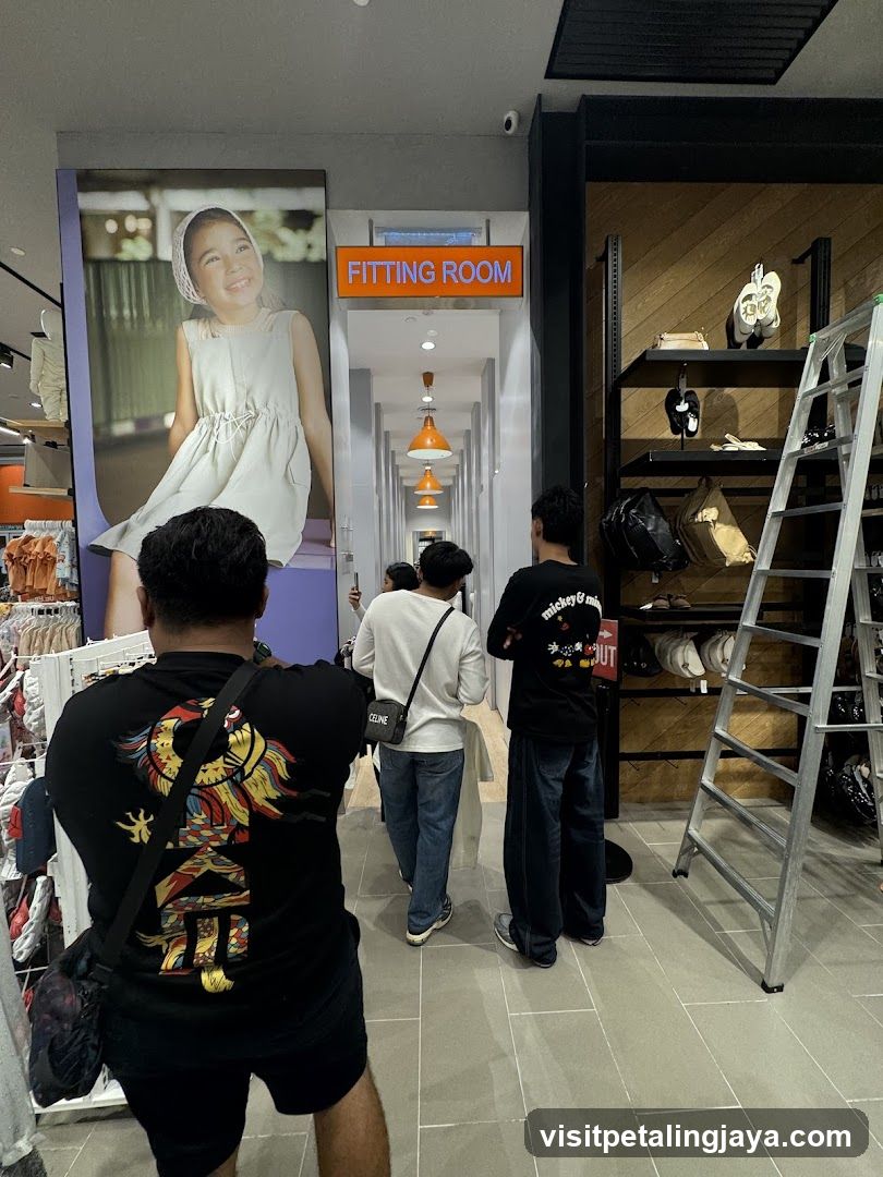 Fitting Room Entrance