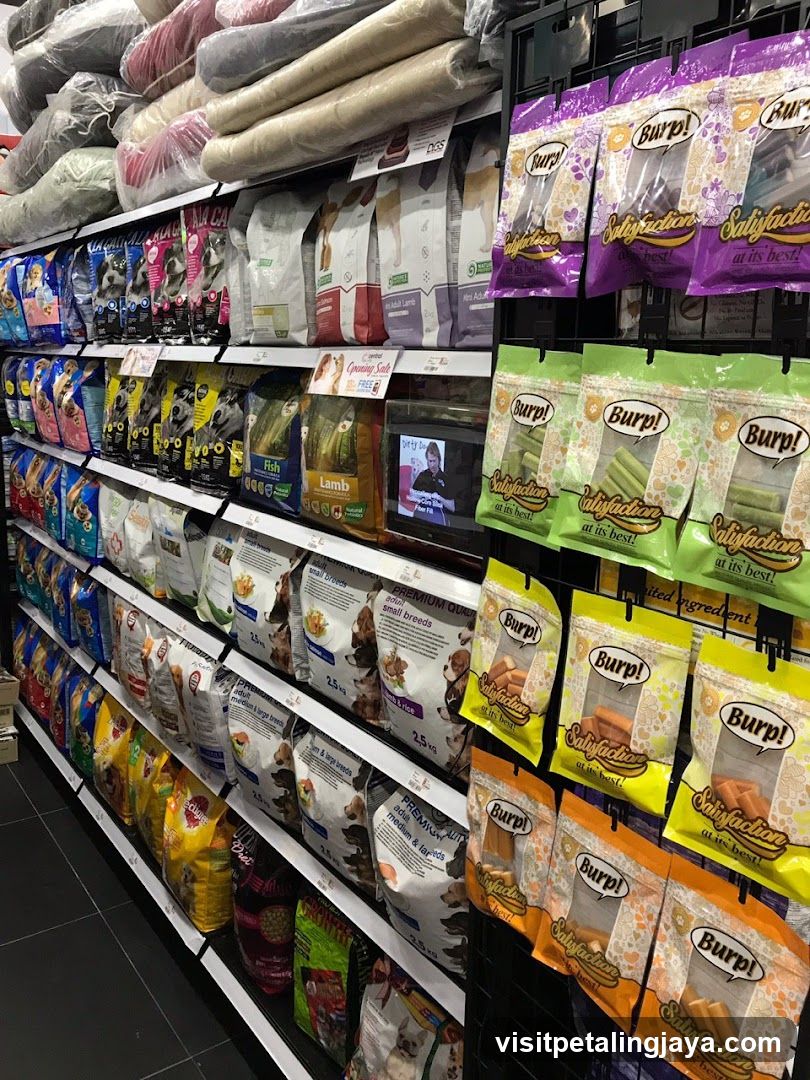 Pet Food Aisle