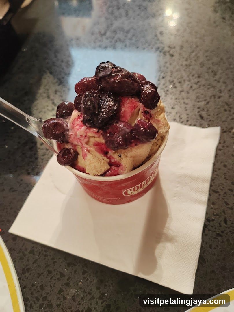 Ice Cream with Berries