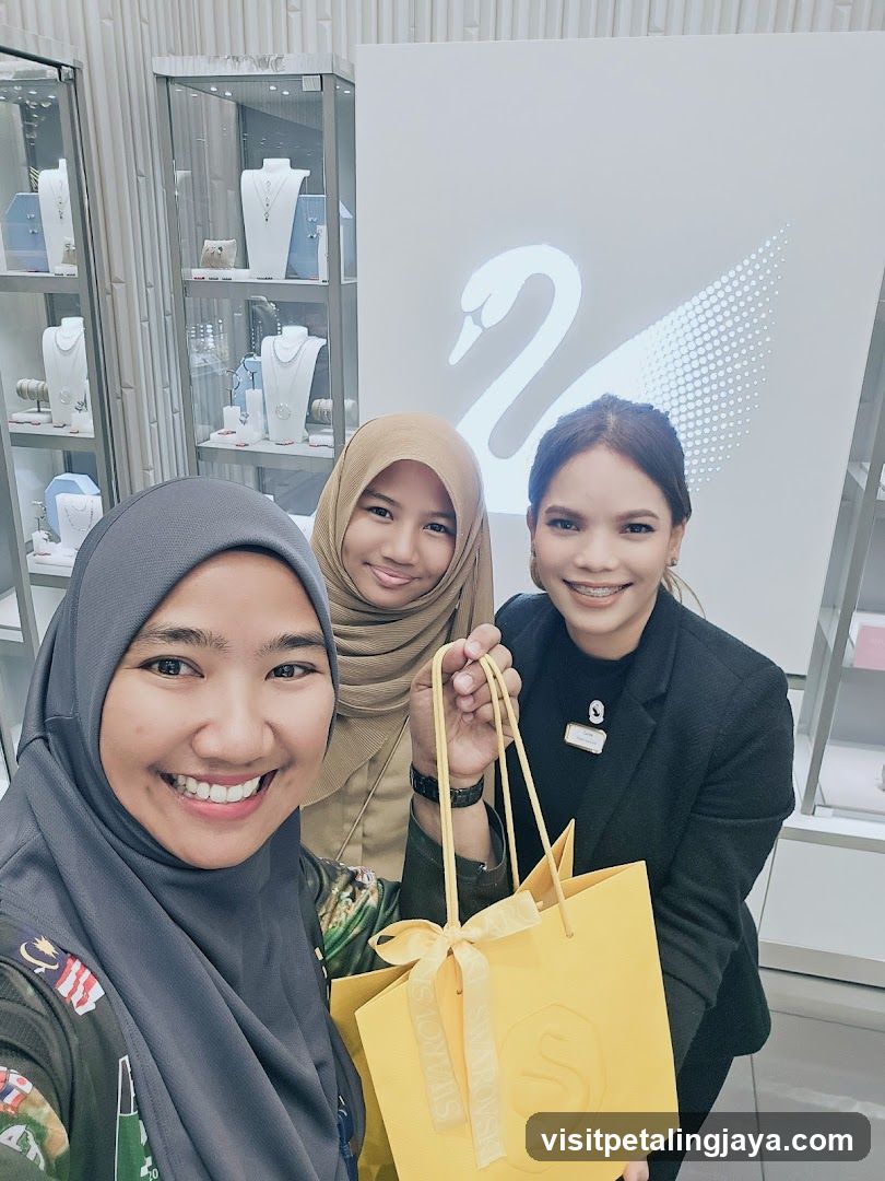 Swarovski Central i-City