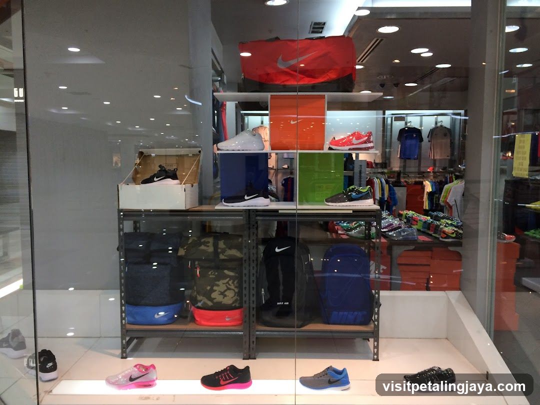 Nike Store Display
