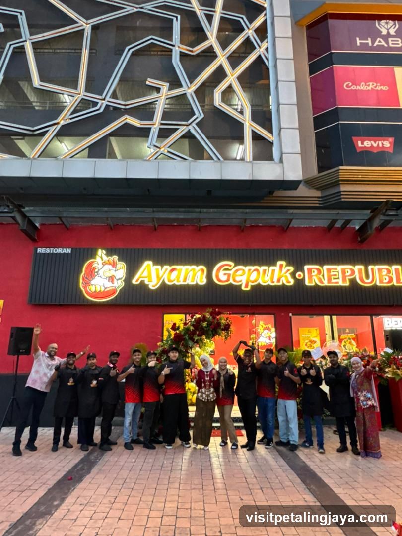 Ayam Gepuk Republik (Angsana Mall)