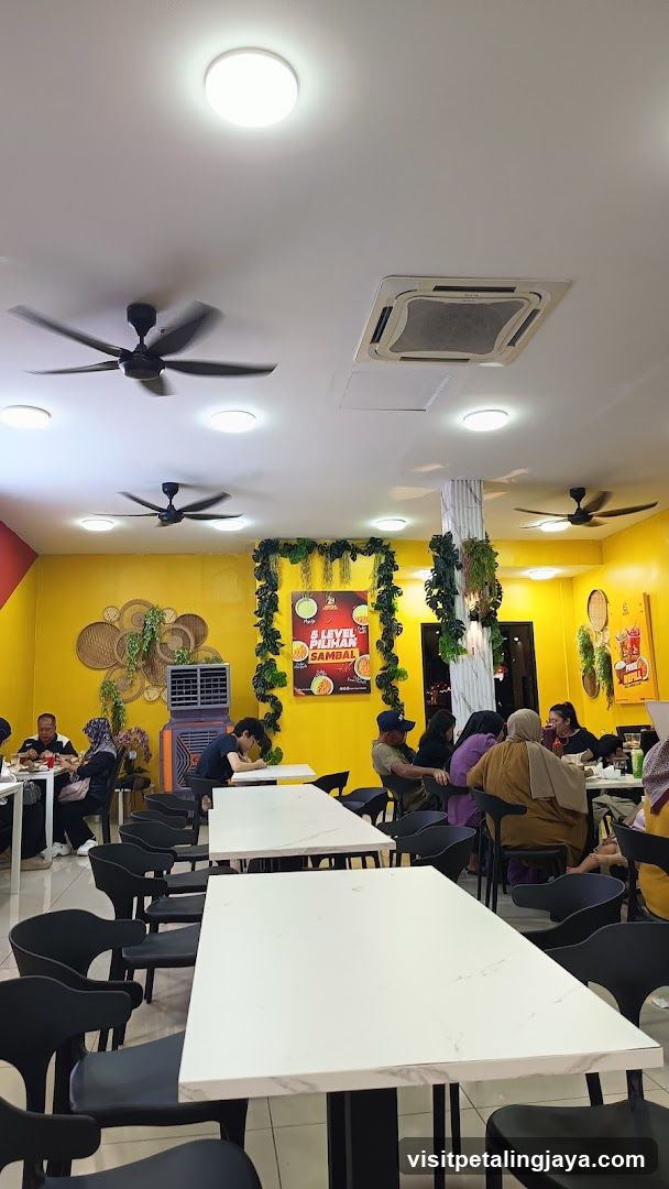 Ayam Gepuk Republik (Angsana Mall)