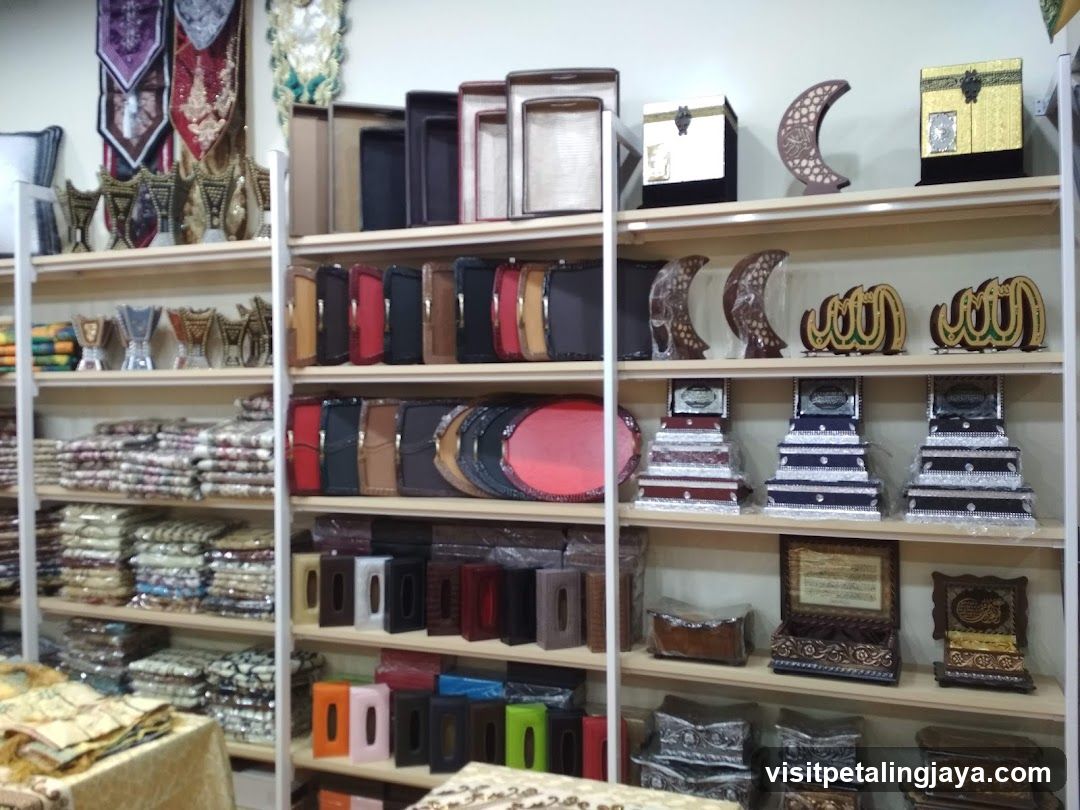 Islamic decorative items