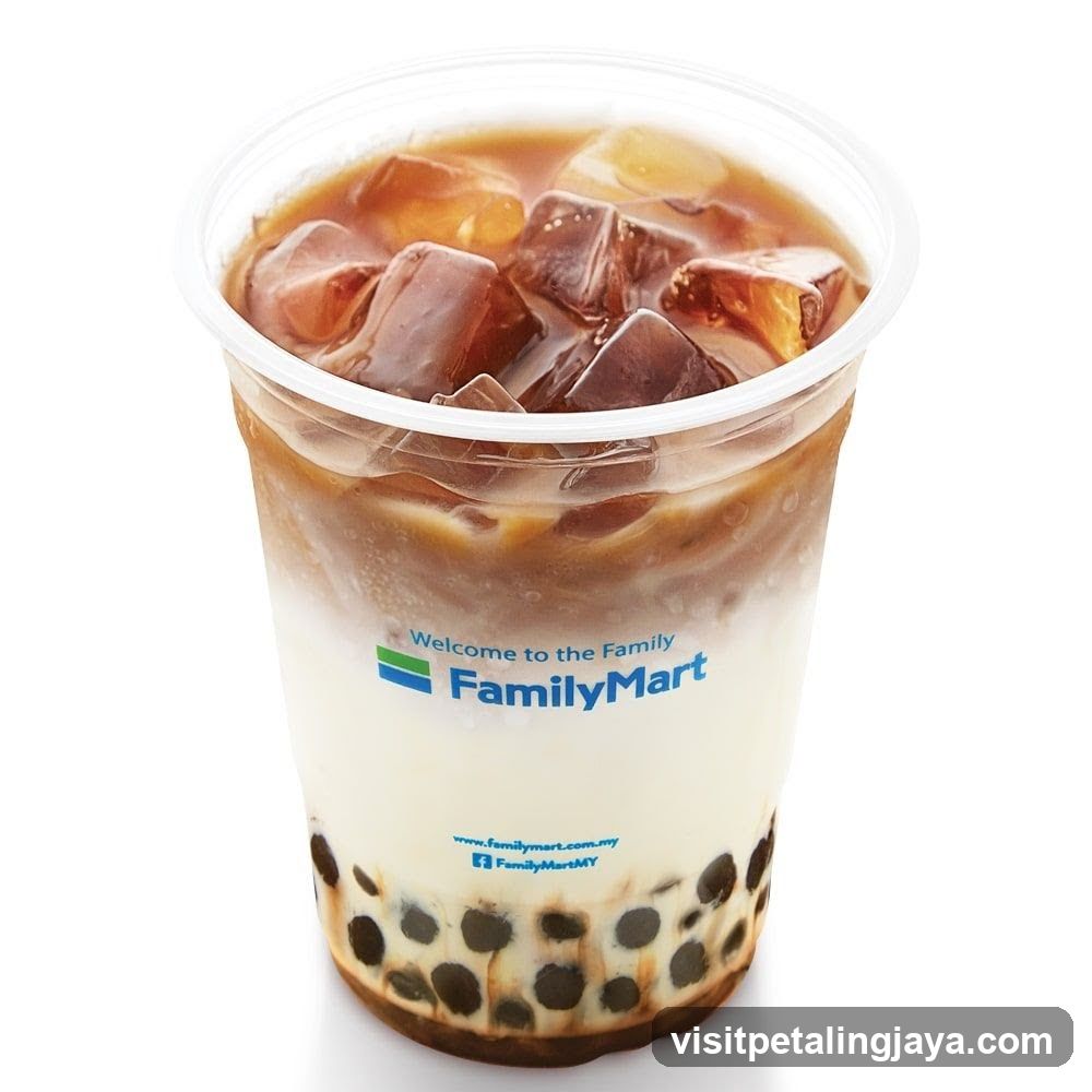 FamilyMart Ikano Power Centre