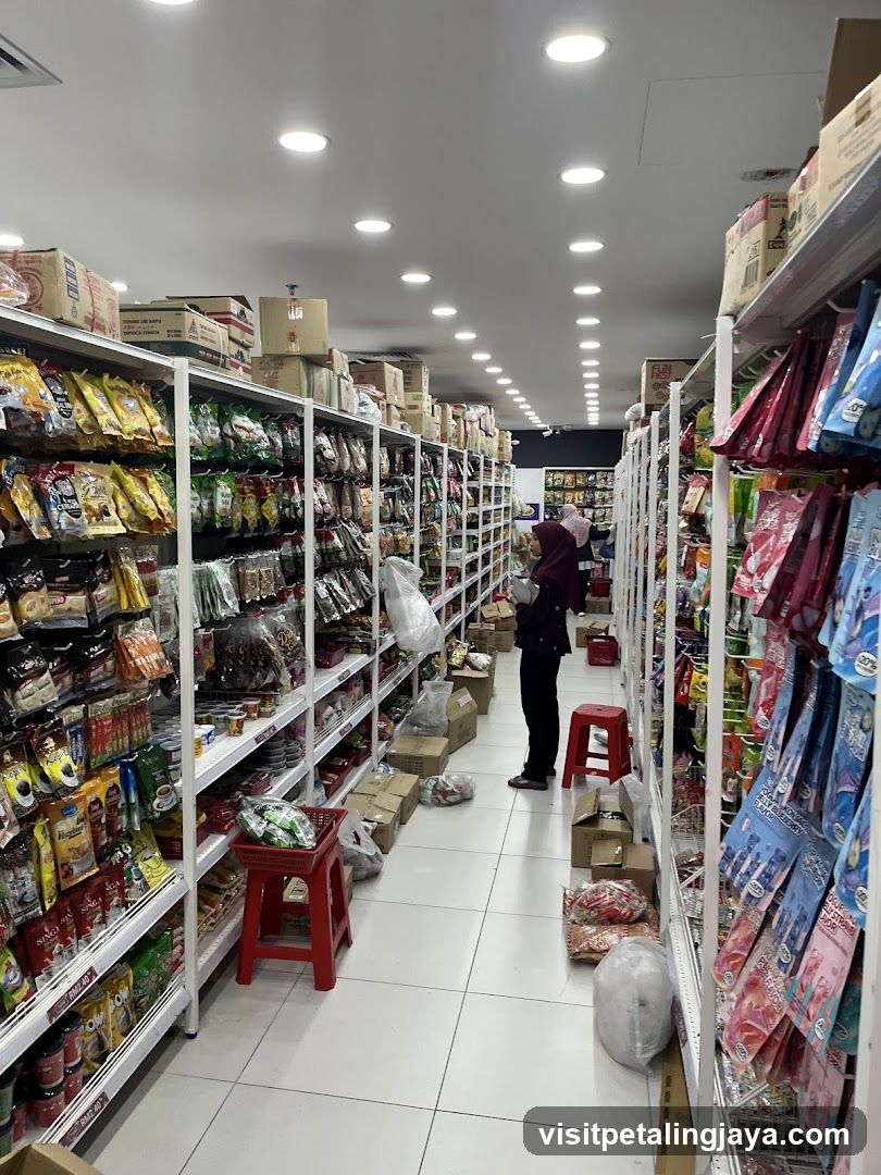Aisle in a grocery store