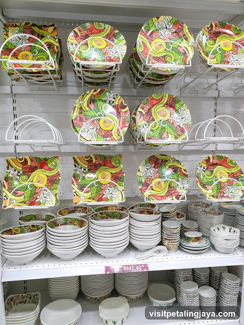 Colorful Dinnerware Display