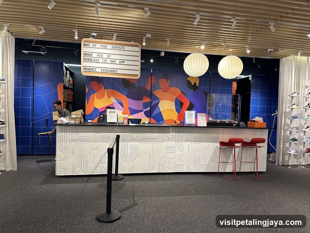 Nike Store Service Counter