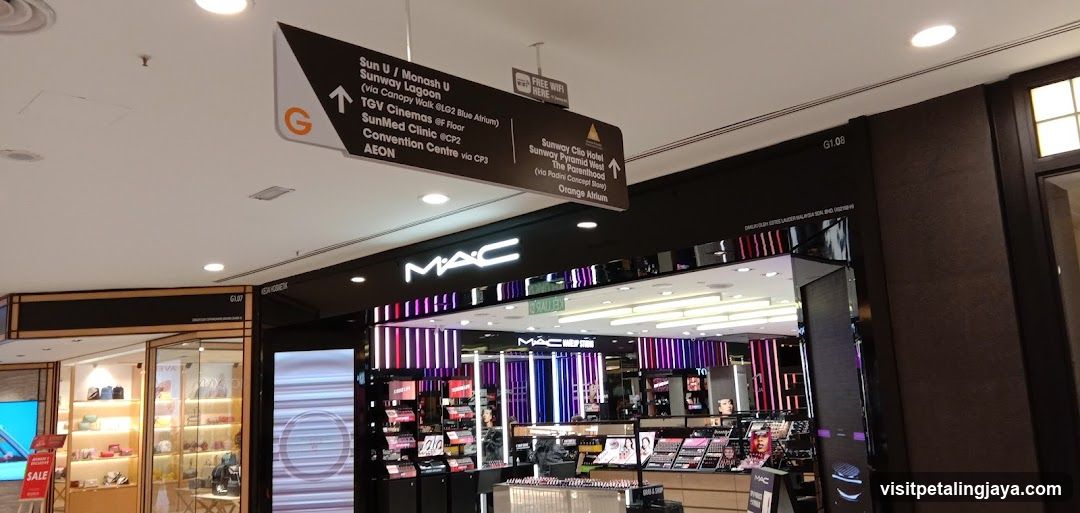MAC Storefront