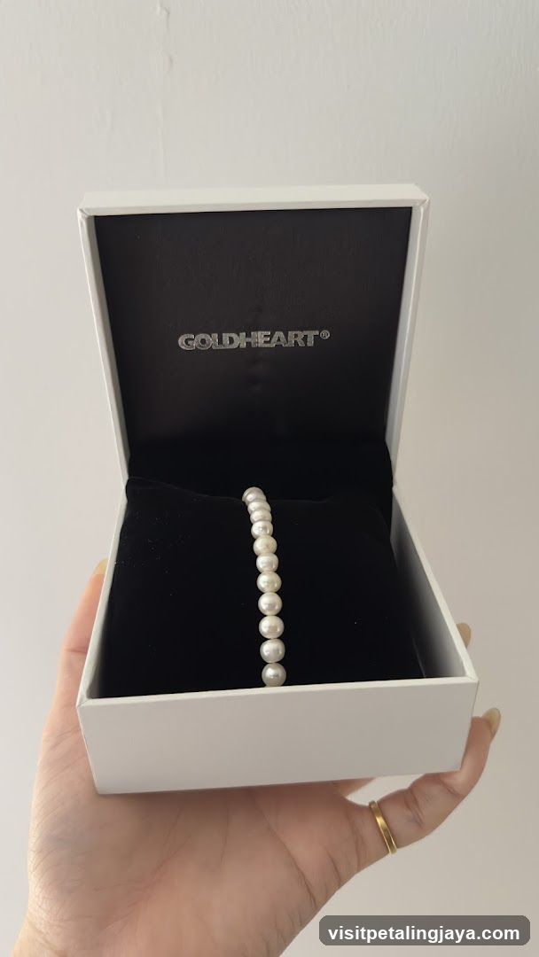 Pearl Bracelet in a Jewelry Box