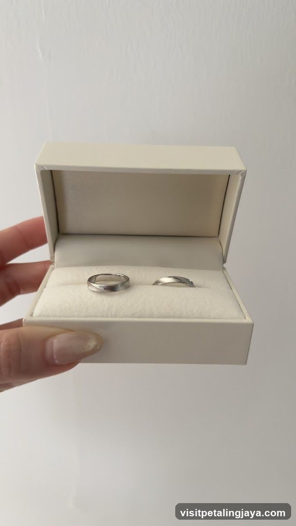 Wedding Rings in a Box