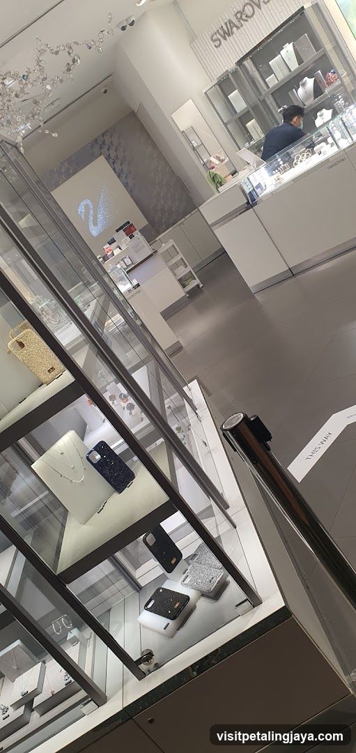 Swarovski Store Interior