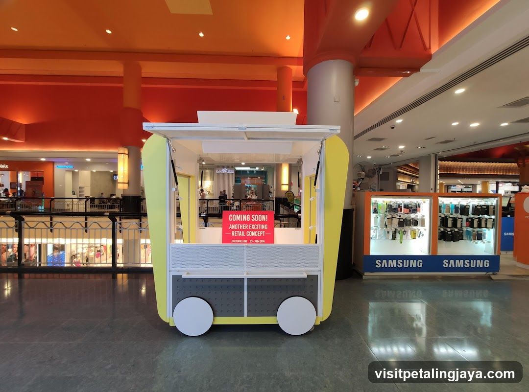 Coming Soon Retail Concept