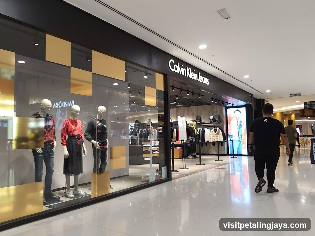 Calvin Klein Jeans Storefront