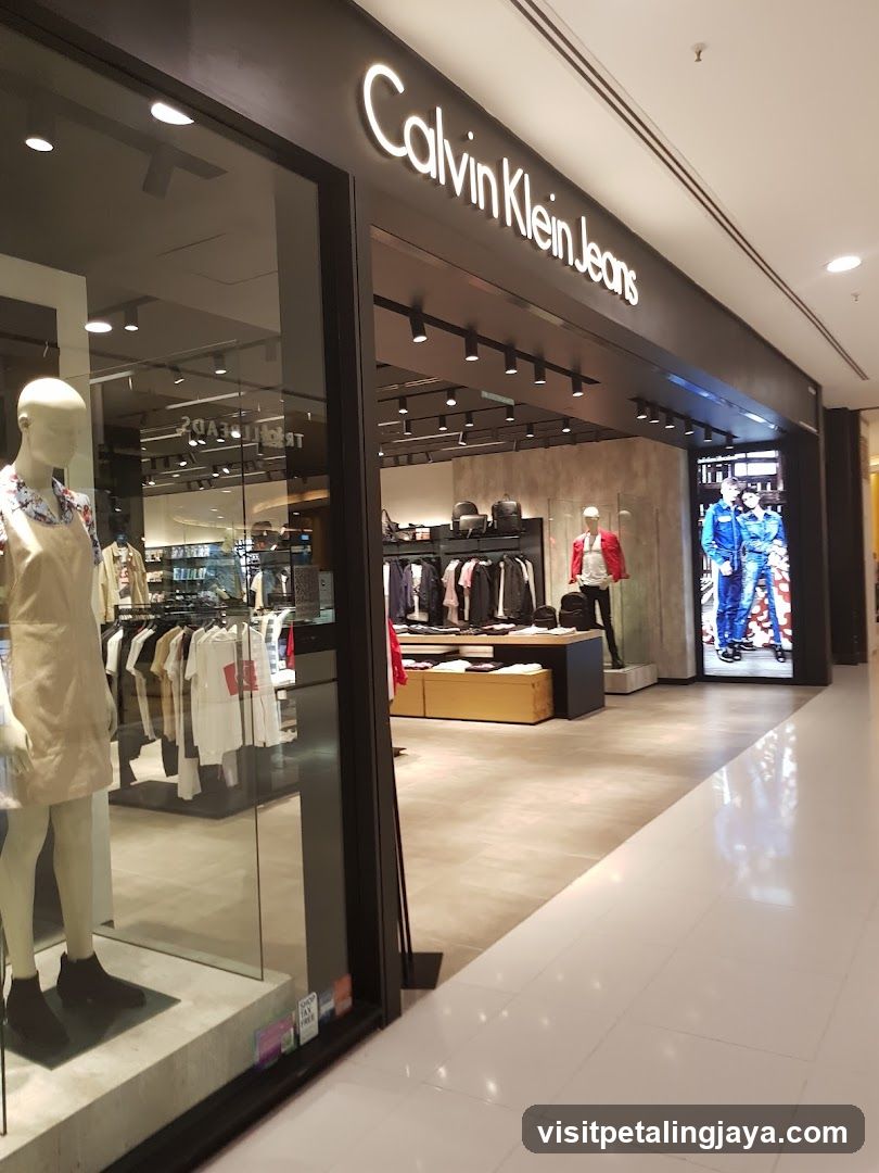Calvin Klein Jeans Storefront