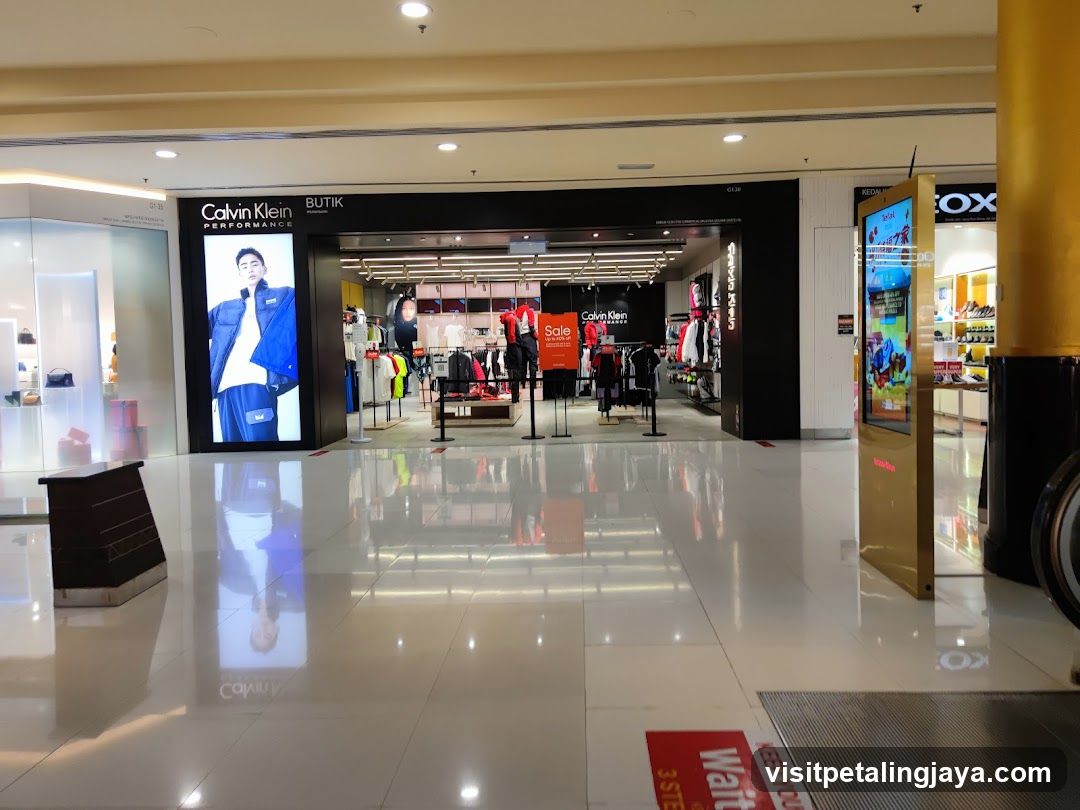 Calvin Klein Performance Store