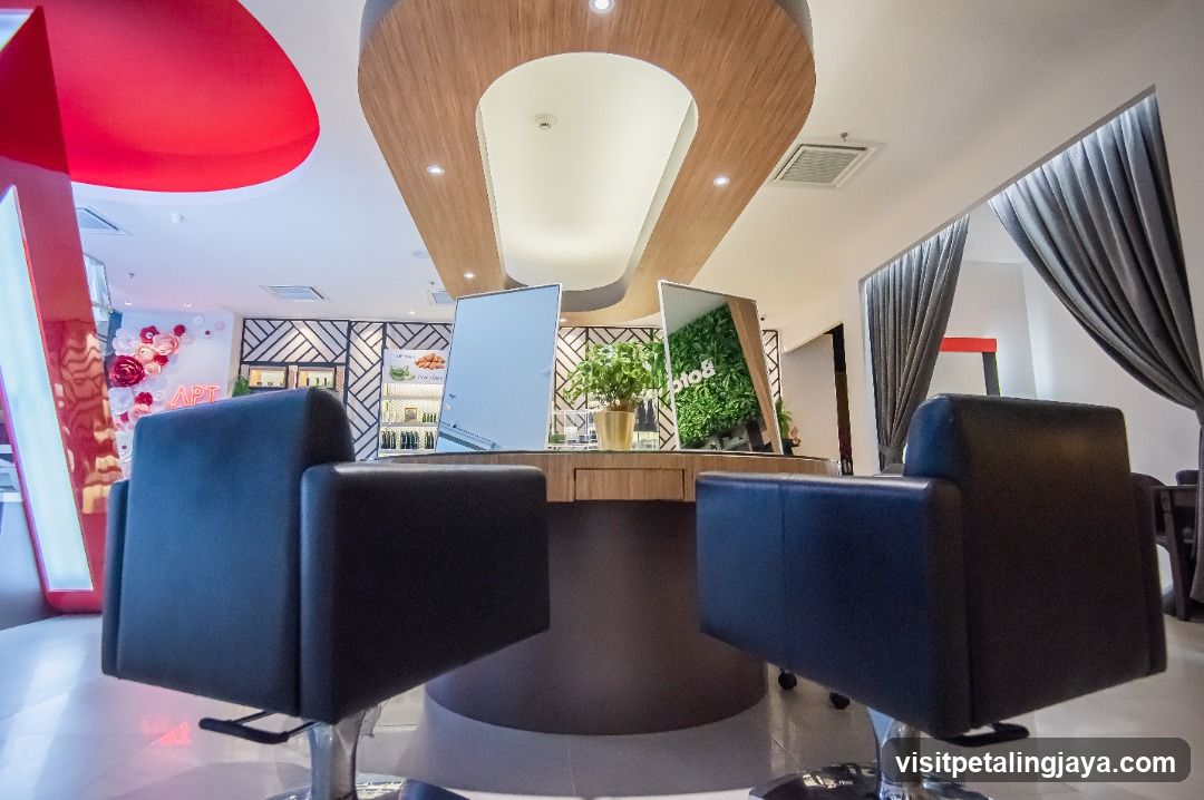 Salon Interior