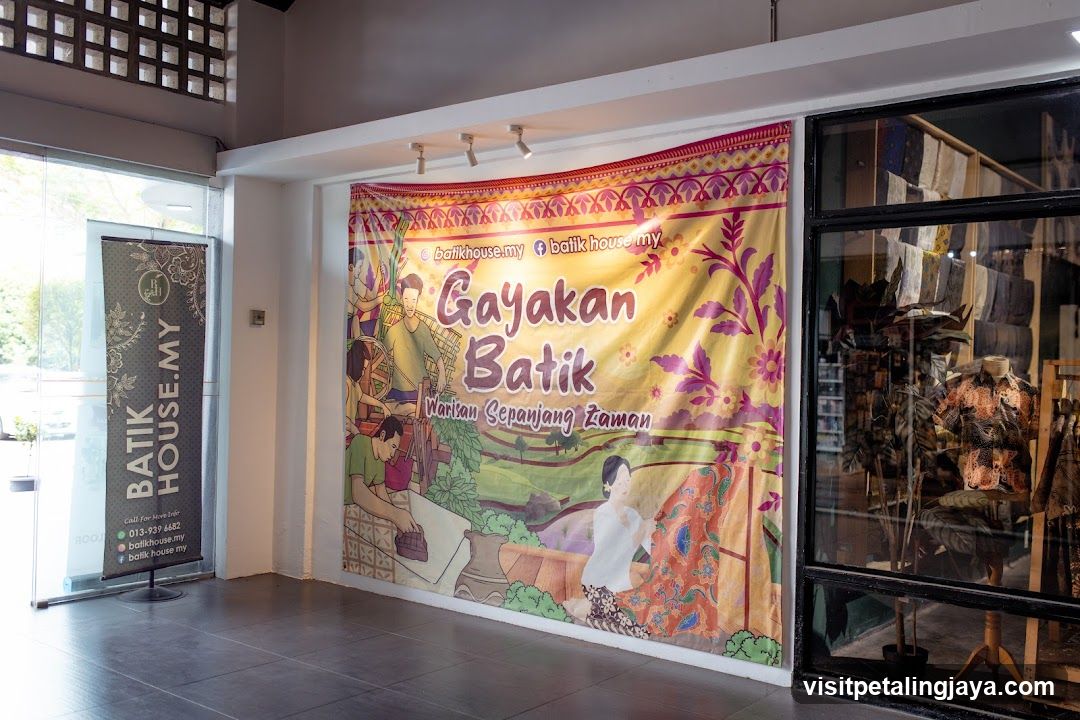 Batik House Banner