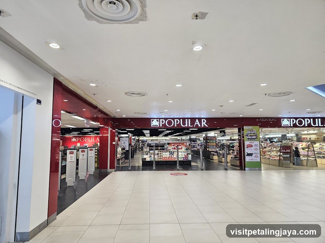 Popular Bookstore • Paradigm Mall Johor Bahru