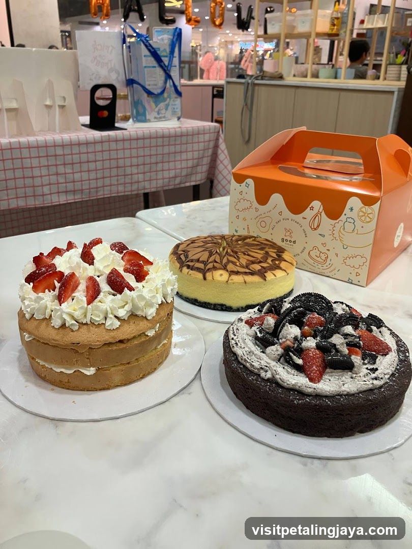 Cakes and Bakery Box