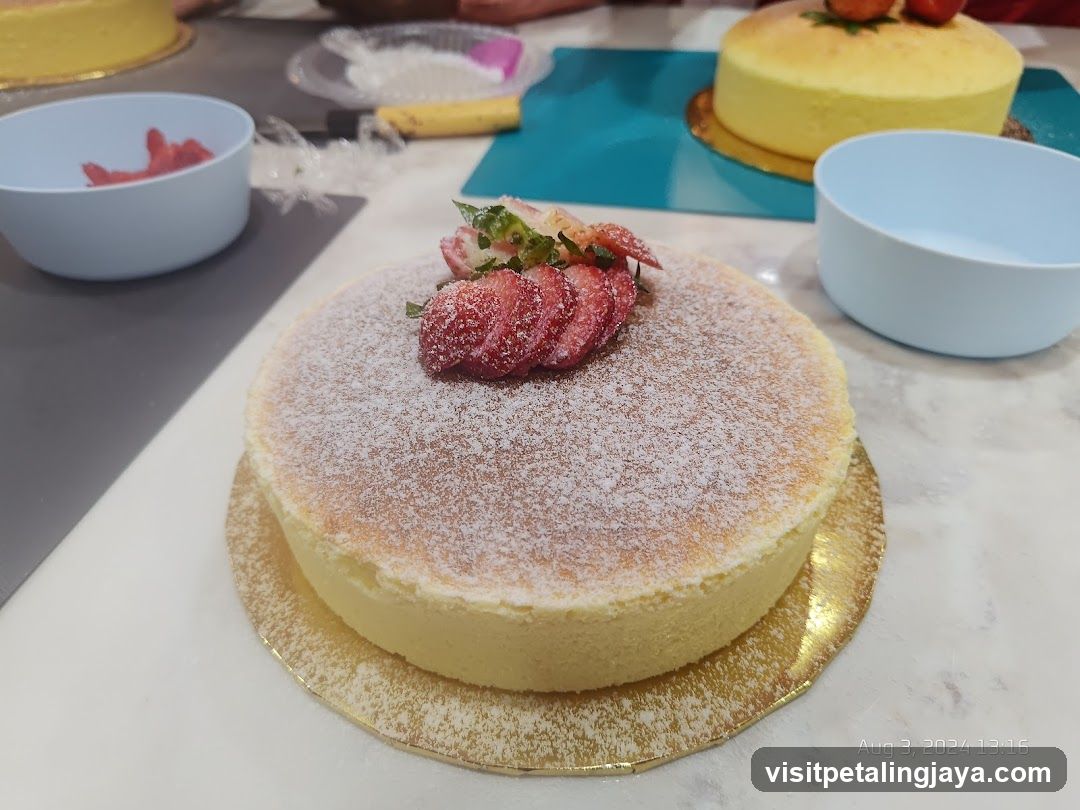 Cheesecake with Strawberries