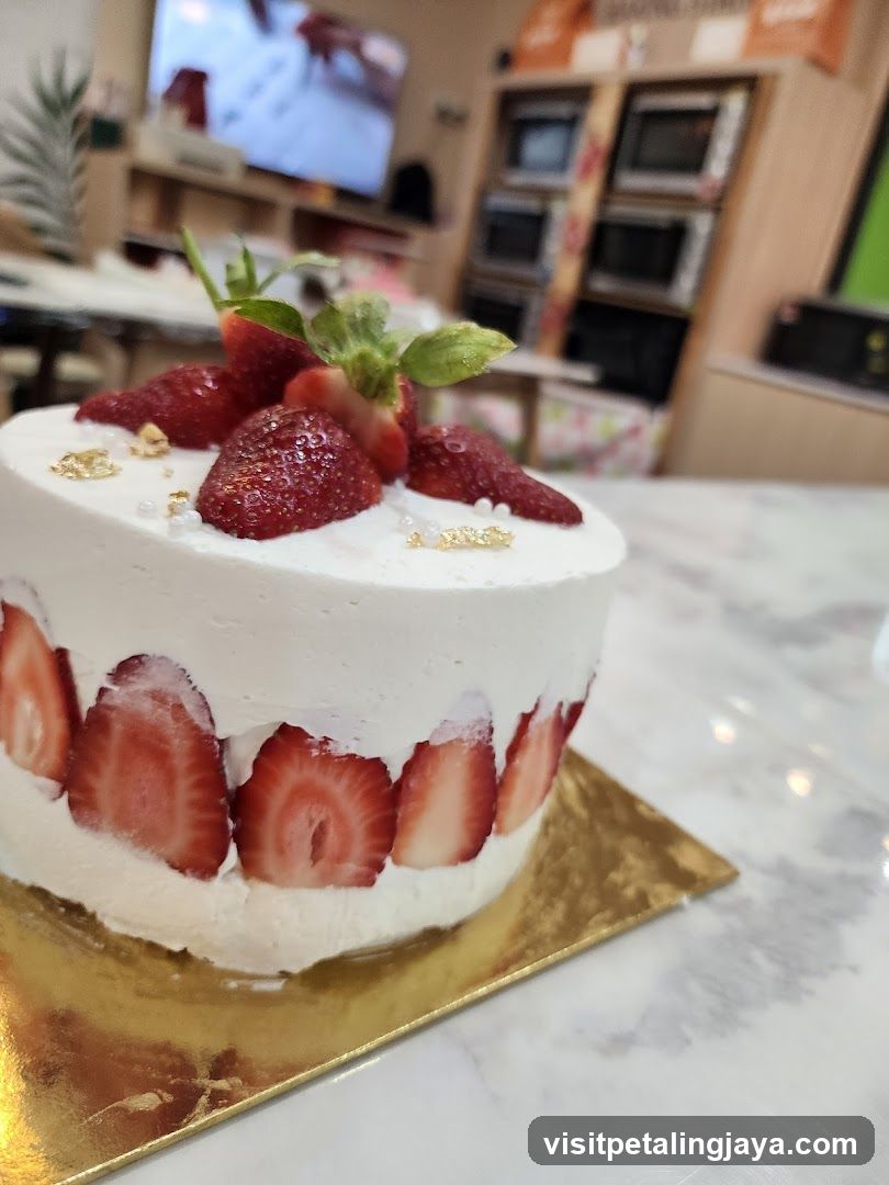 Strawberry Cake