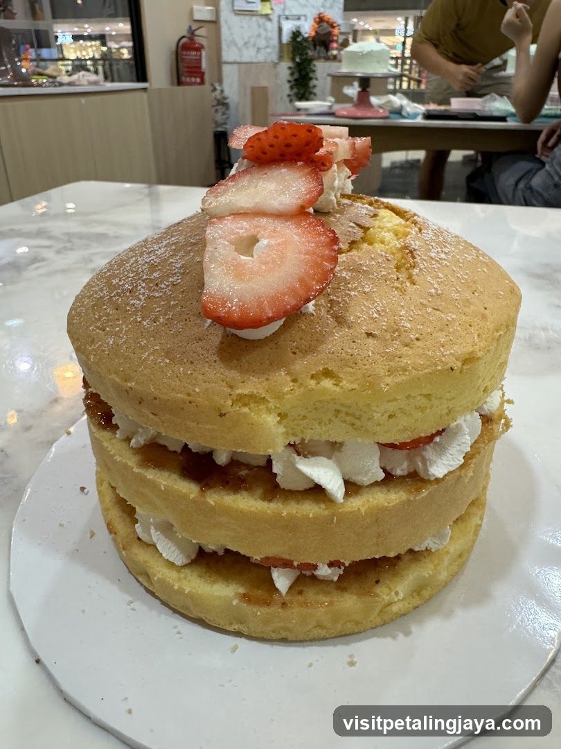 Strawberry Victoria Sponge Cake