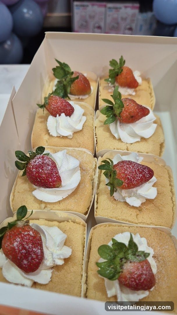 Strawberry Cakes