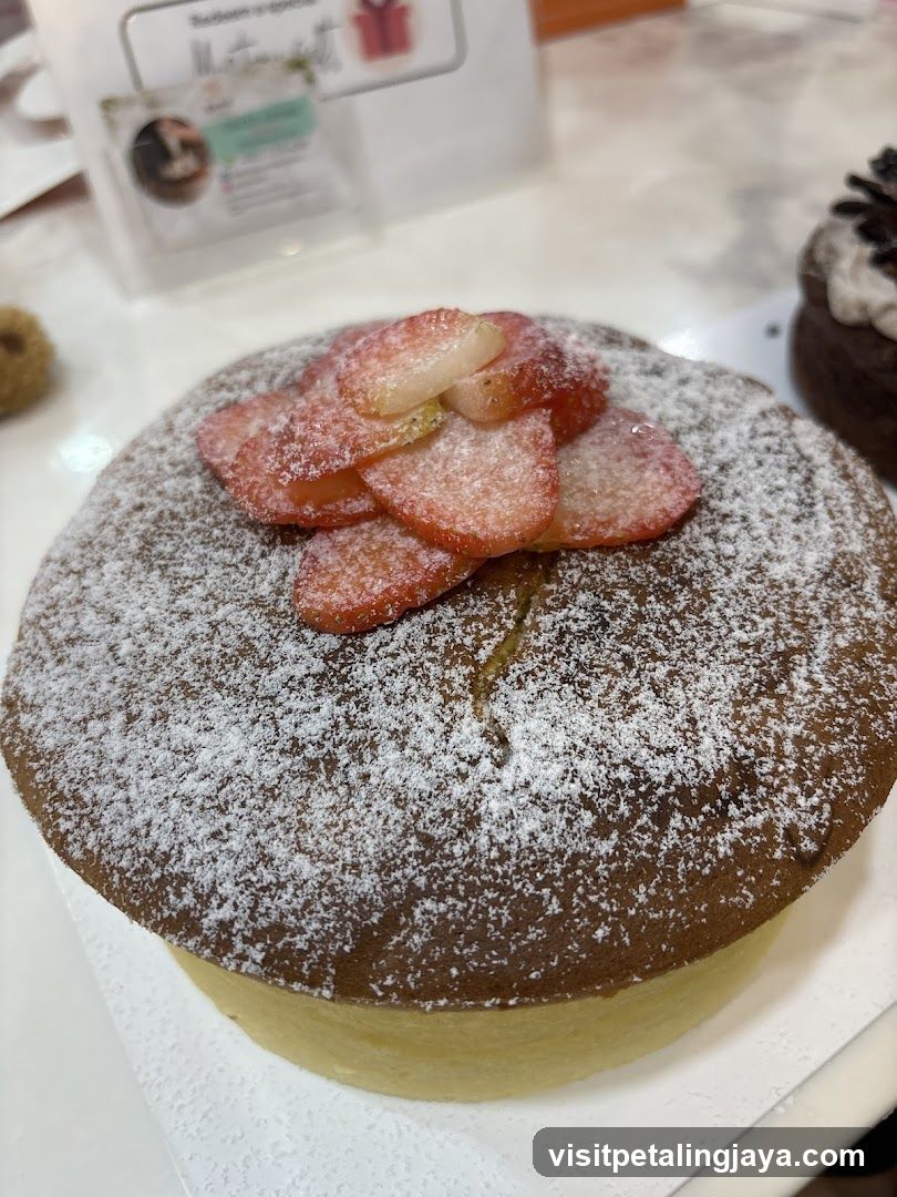 Strawberry Dusted Cake