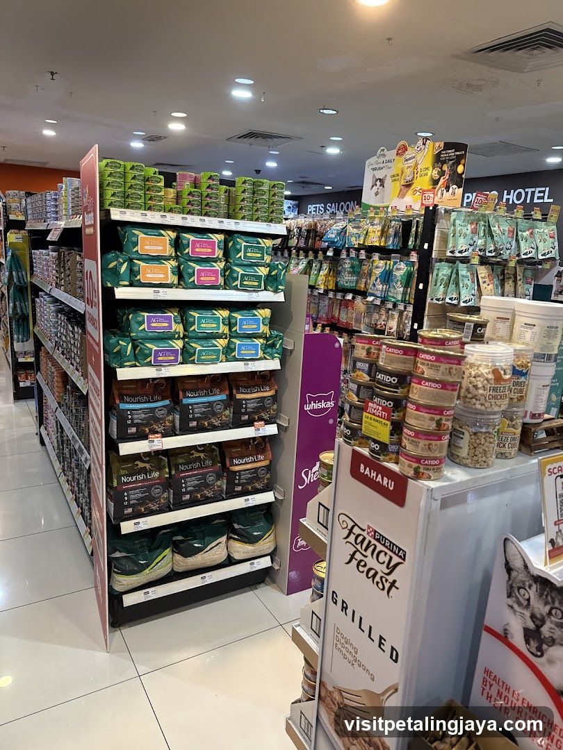 Pet Food Aisle