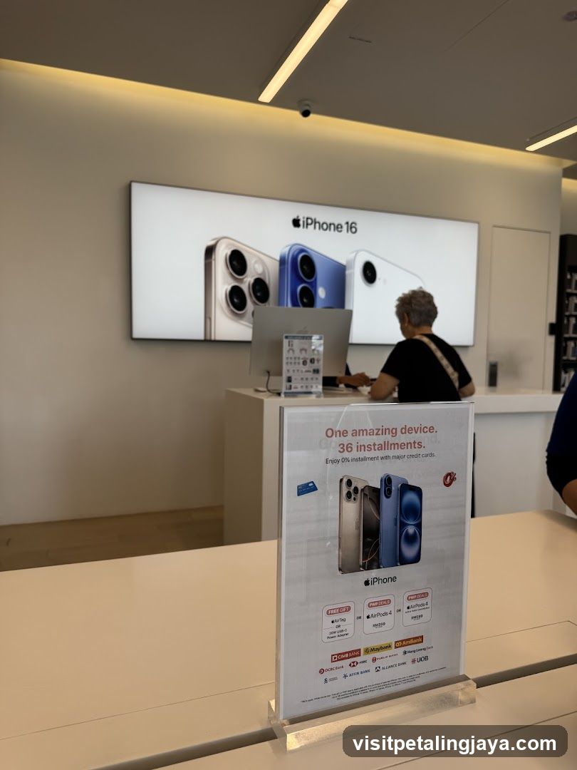 Machines Elmina Lakeside Mall Apple Reseller Store