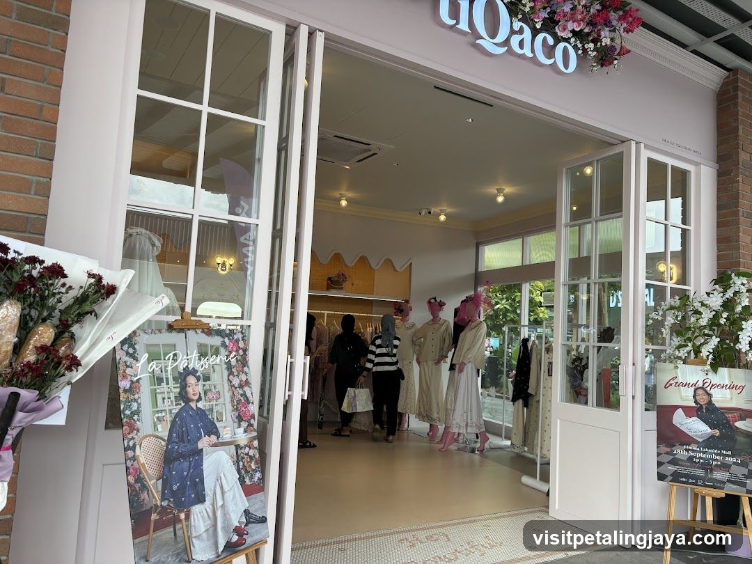 La Patisserie Shop Front