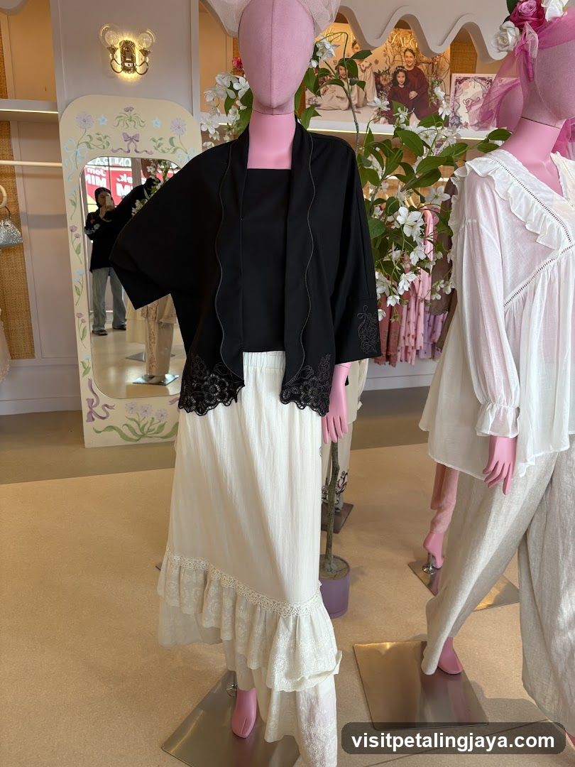 Mannequins in a boutique
