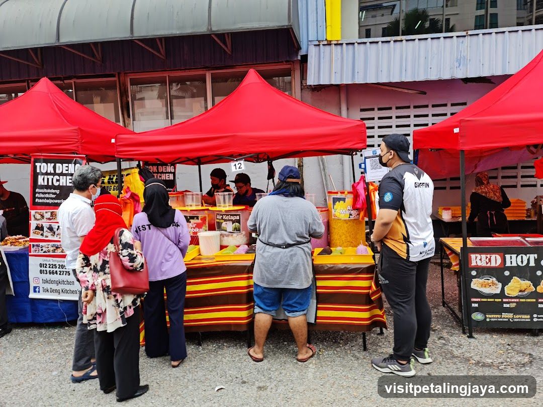 Outdoor Food Stalls