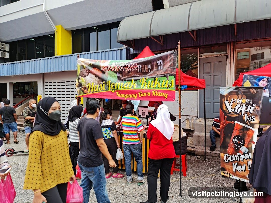 Outdoor Food Stalls