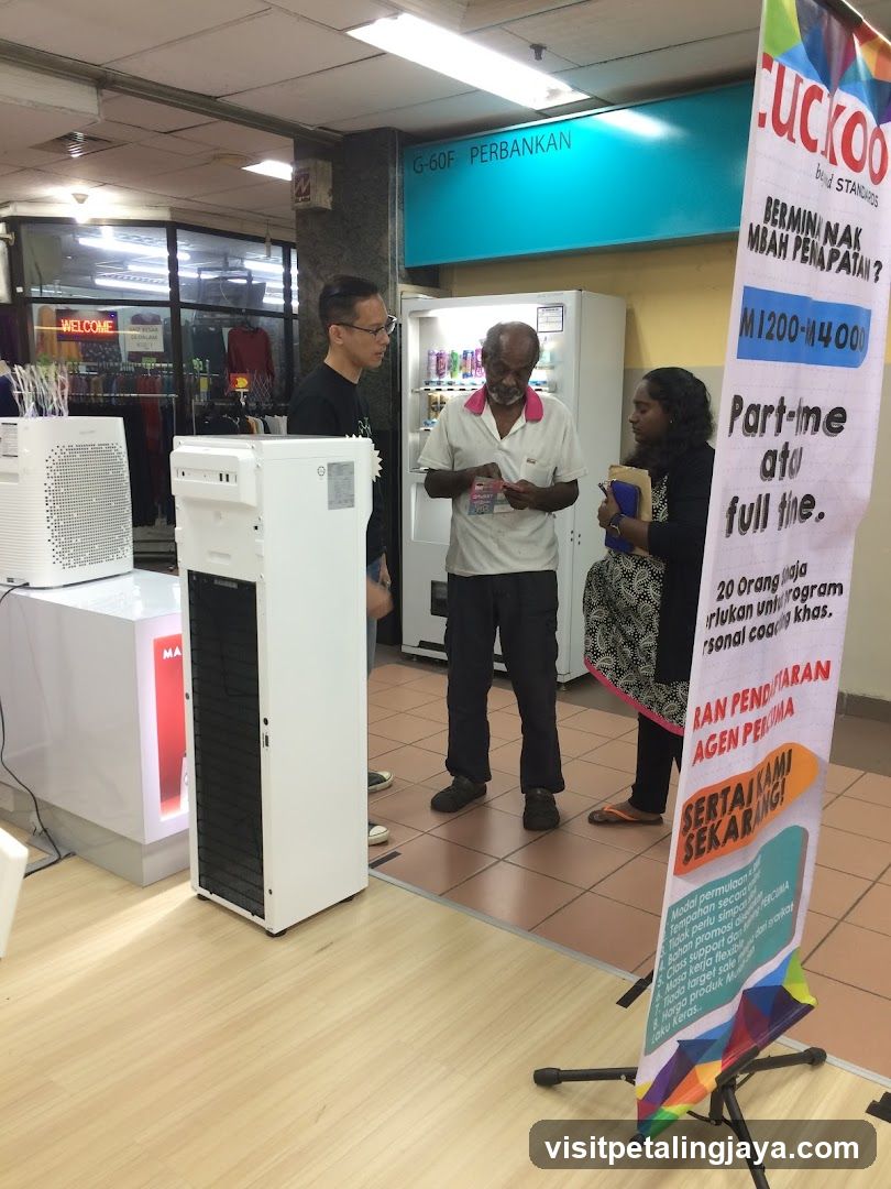Recruitment Banner and Water Purifier Display