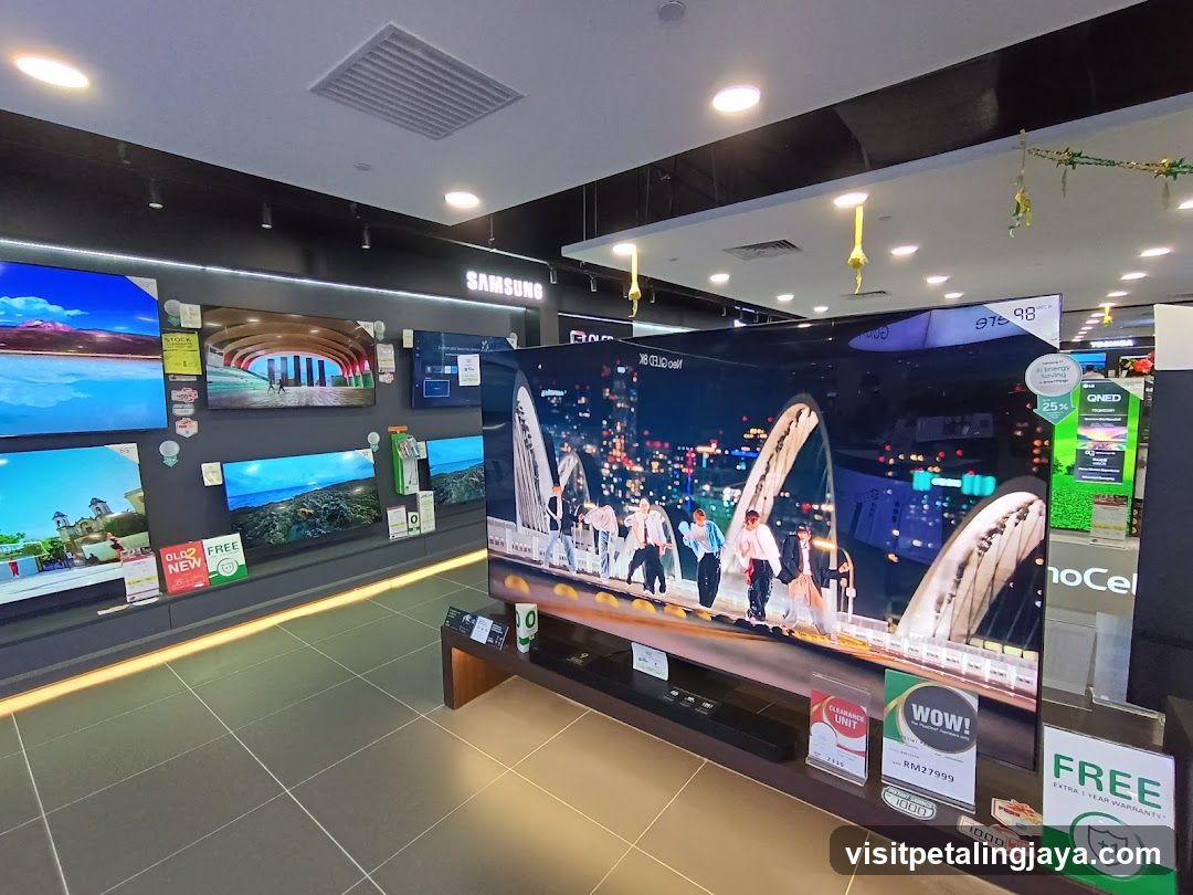 Electronics Store Display