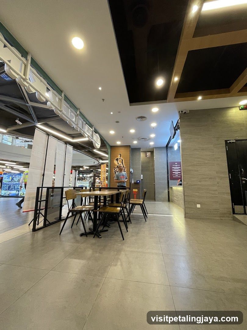 Dine-in Area with Counter
